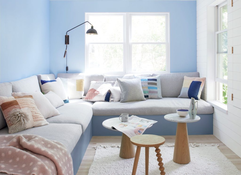 Inspirasi warna baby blue untuk interior rumah