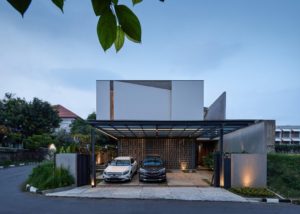 rumah 8x12 carport luas
