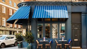 cat warung warna biru